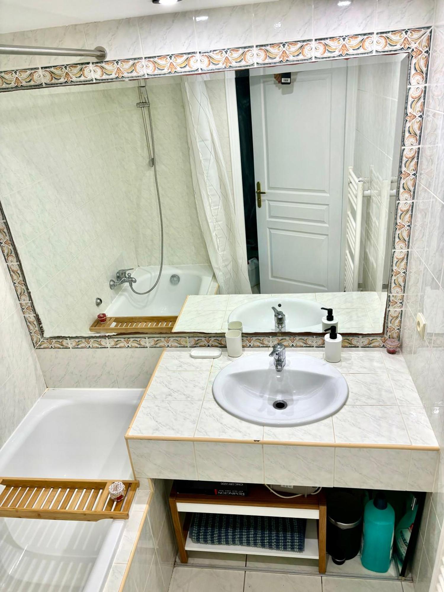 Beachside Apartment With Pool & Garden In Juan Les Pins Antibes Bagian luar foto