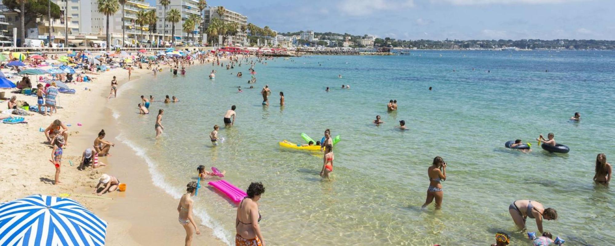Beachside Apartment With Pool & Garden In Juan Les Pins Antibes Bagian luar foto